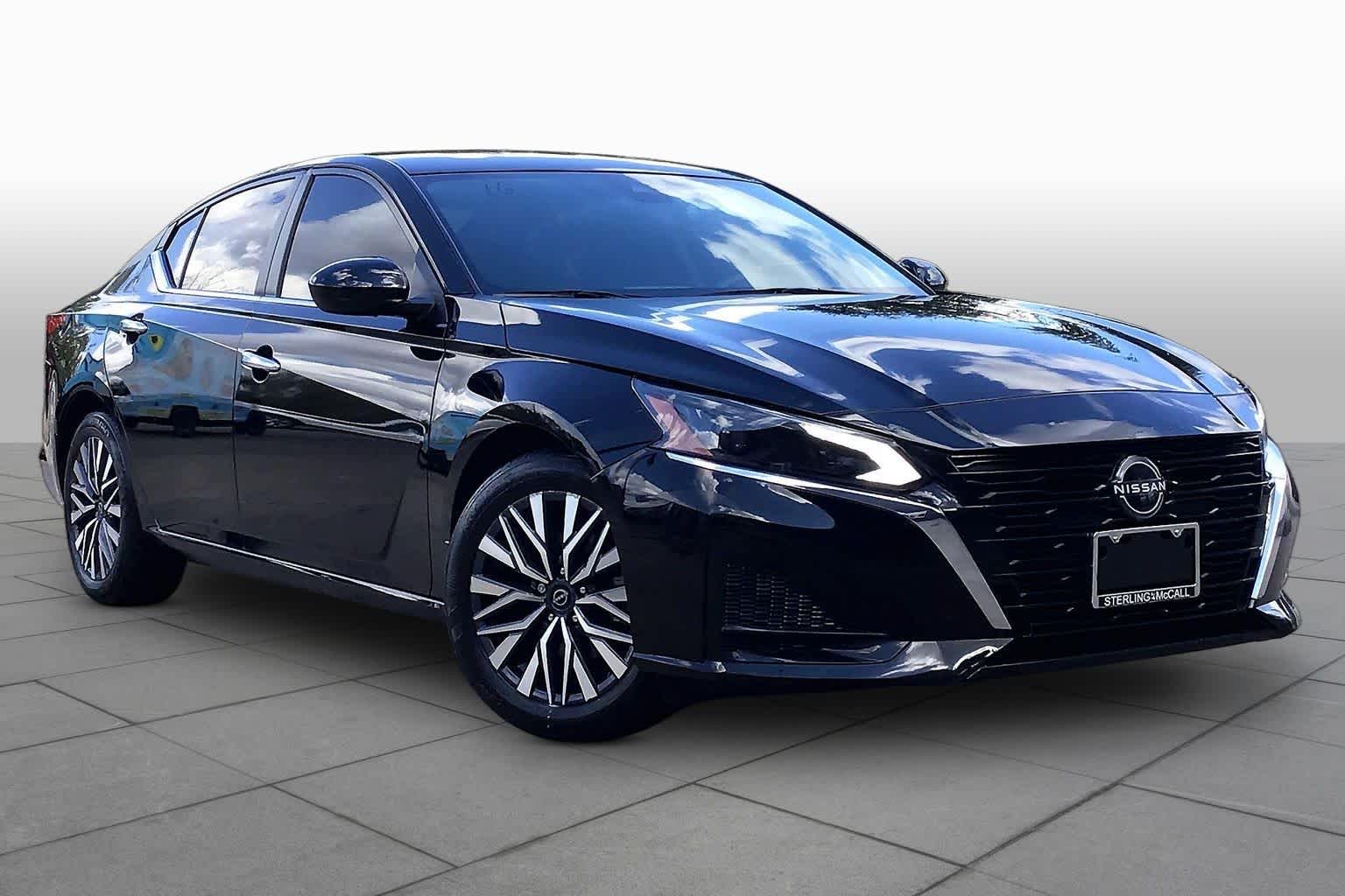 2023 Nissan Altima 2.5 SV - 2