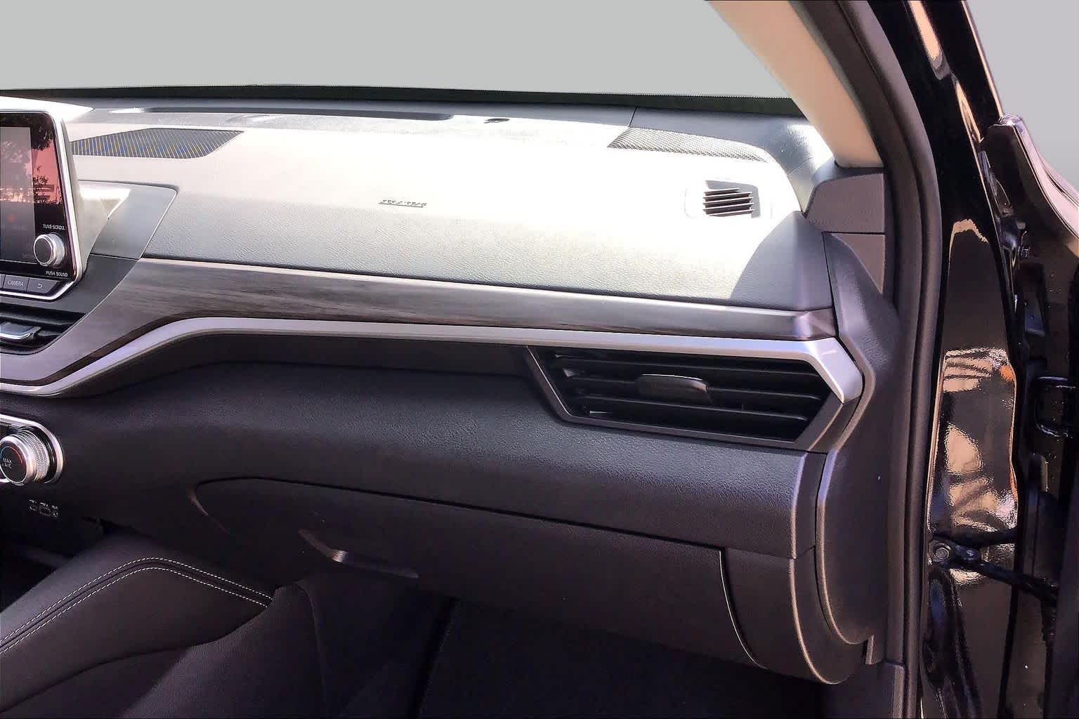 2023 Nissan Altima 2.5 SV Super Black at Auto Boutique Texas
