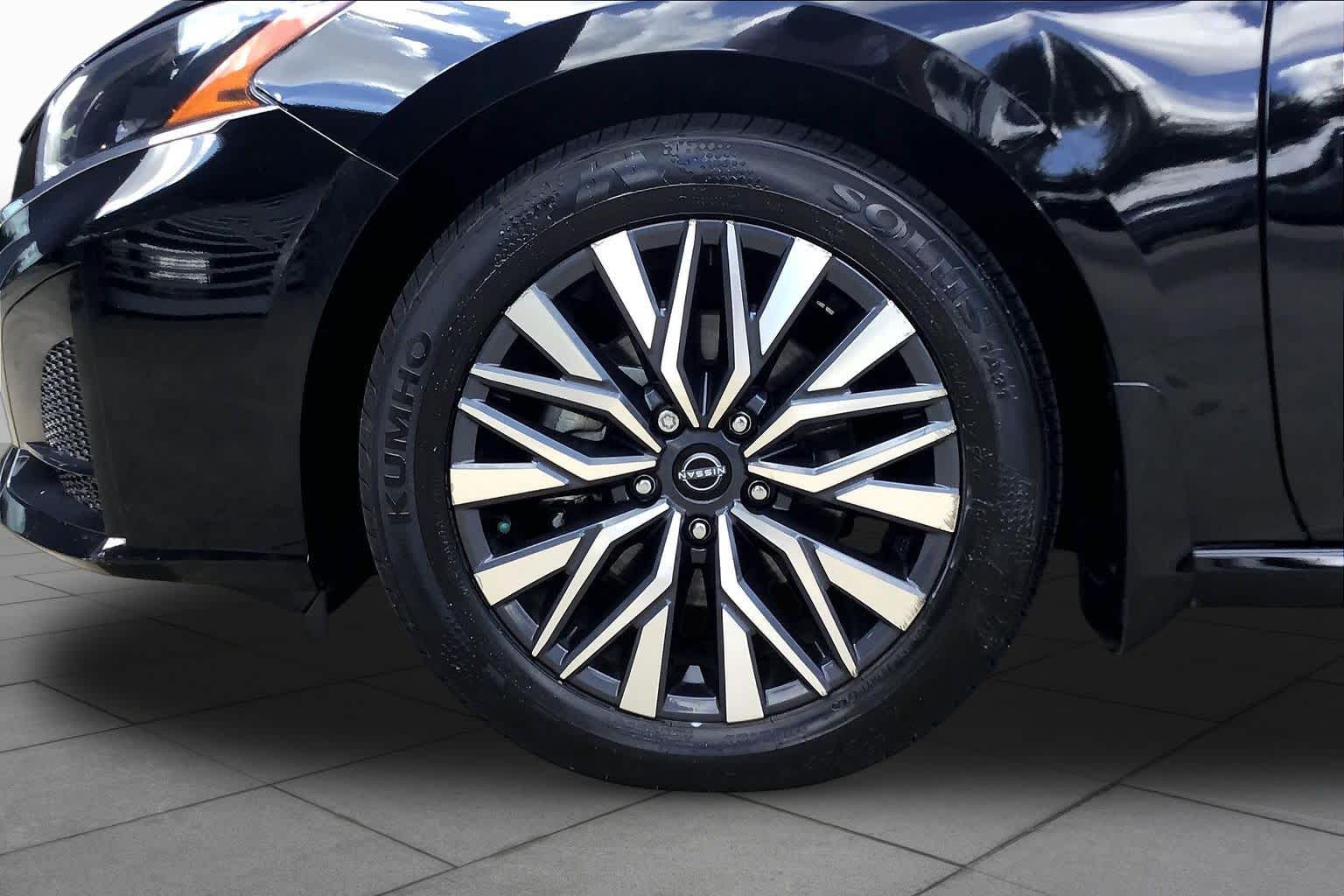 2023 Nissan Altima 2.5 SV - 9