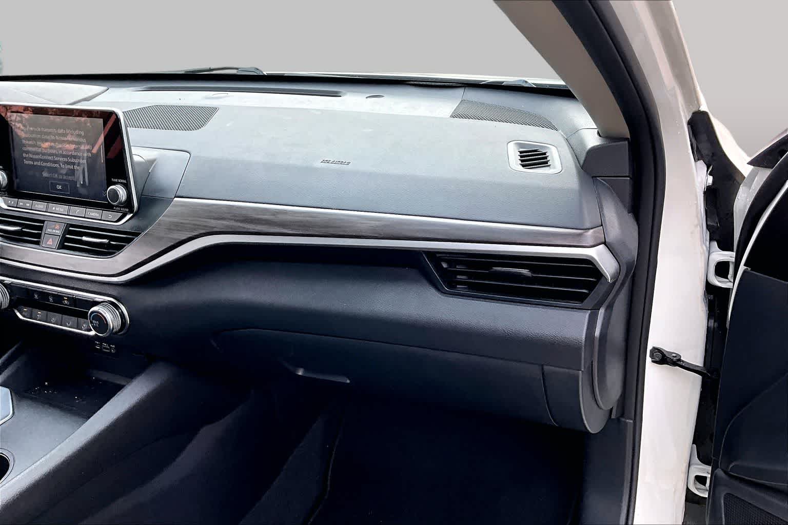 2025 Nissan Altima SV Glacier White at Lexus of Clear Lake