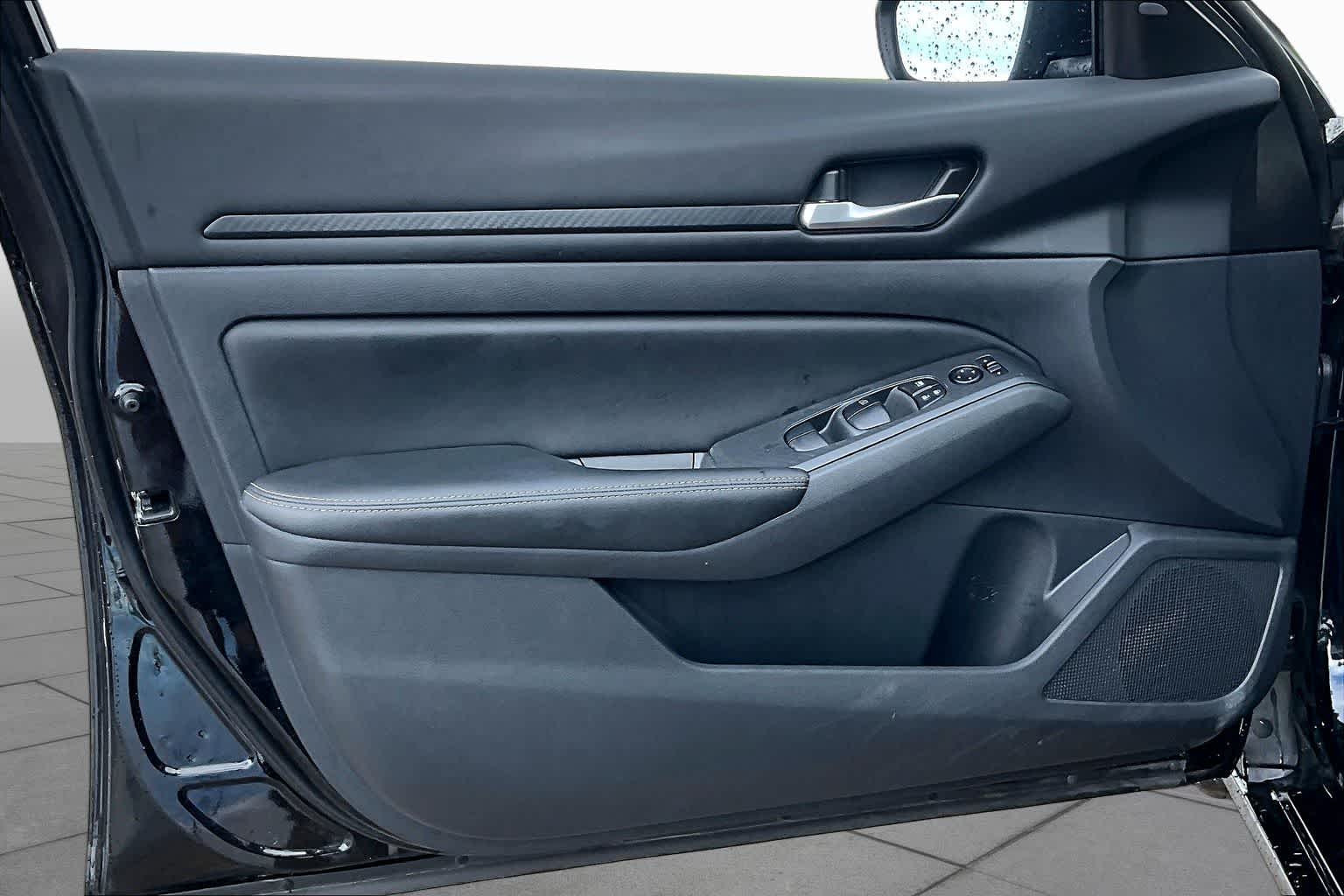 2025 Nissan Altima SV Super Black at Sterling McCall Nissan