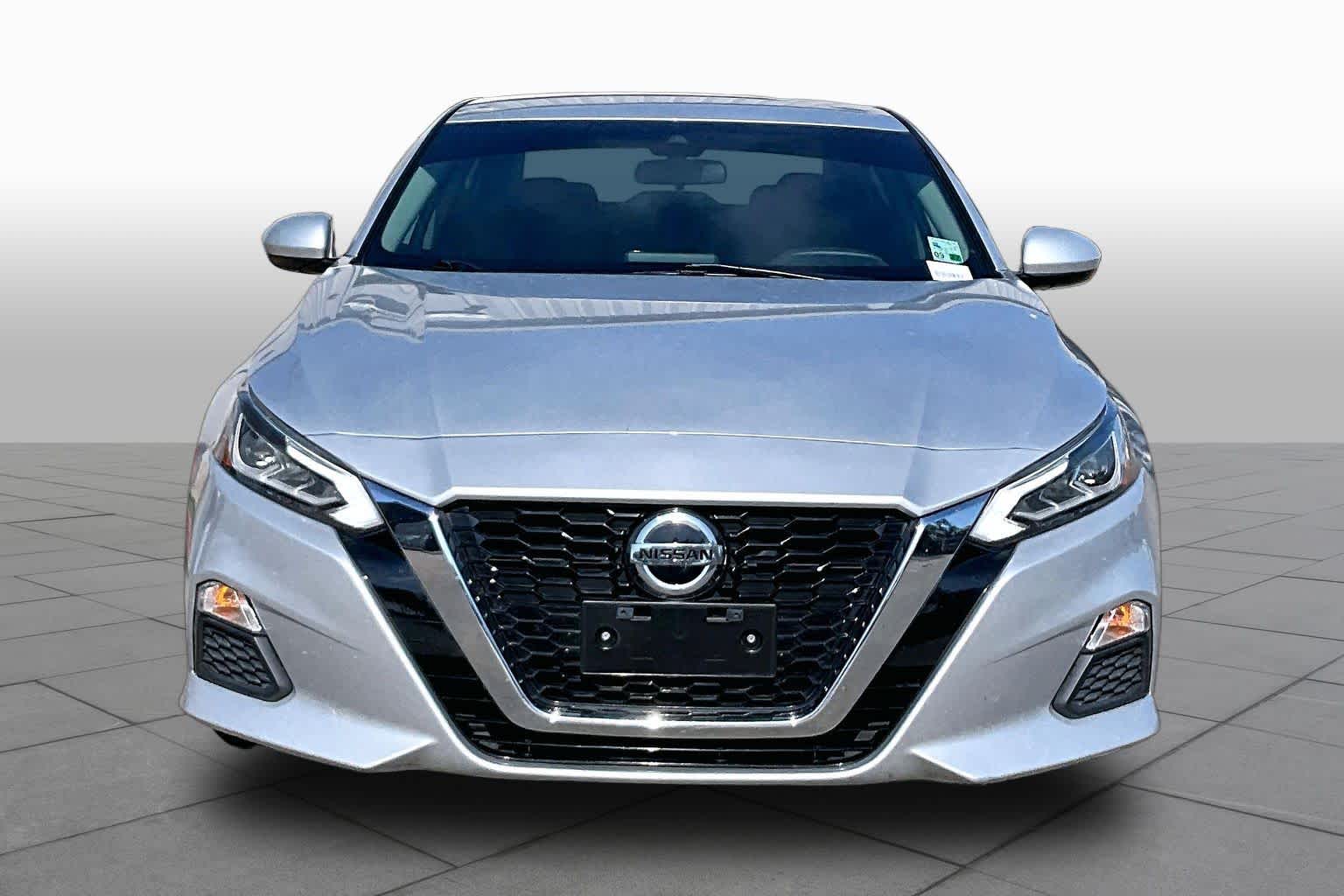 2021 Nissan Altima 2.5 SV Brilliant Silver Metallic at HGreg Houston