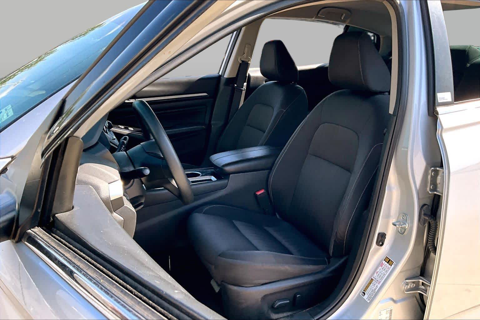 2021 Nissan Altima 2.5 SV Brilliant Silver Metallic at HGreg Houston