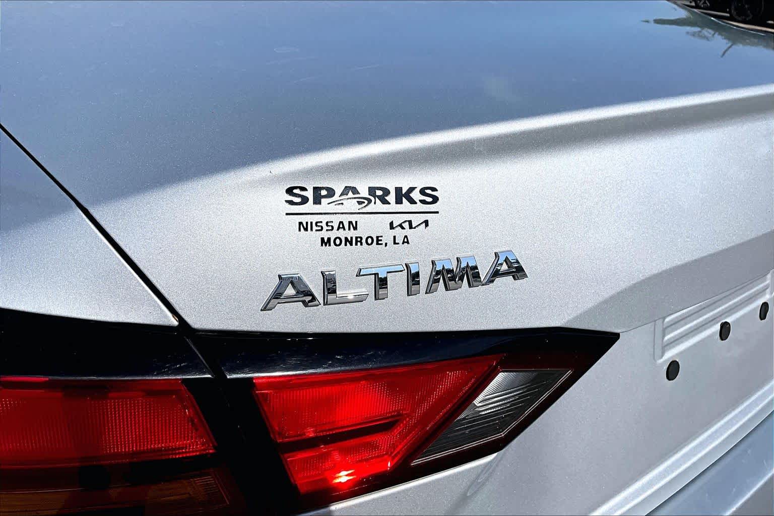 2021 Nissan Altima 2.5 SV Brilliant Silver Metallic at HGreg Houston