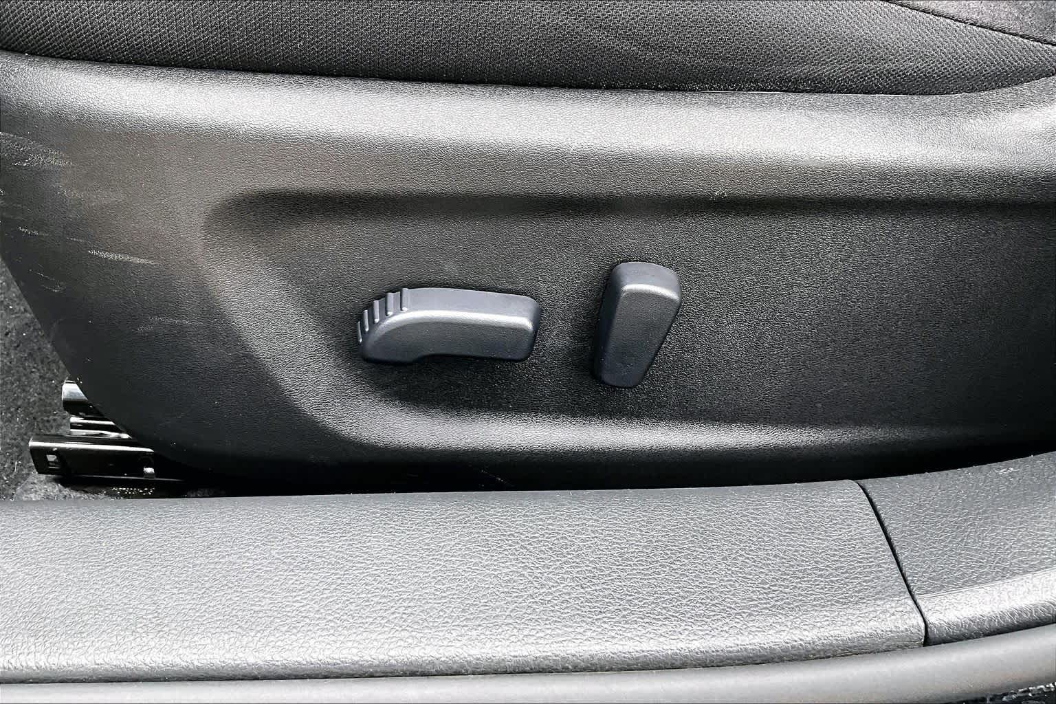 2023 Nissan Altima photo 34 of 35