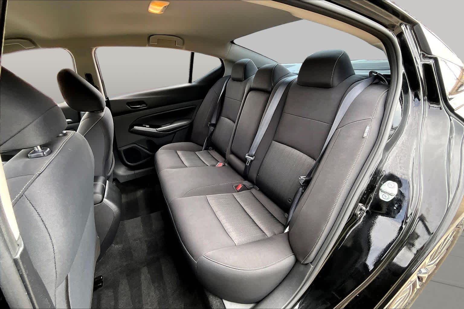 2023 Nissan Altima photo 20 of 35