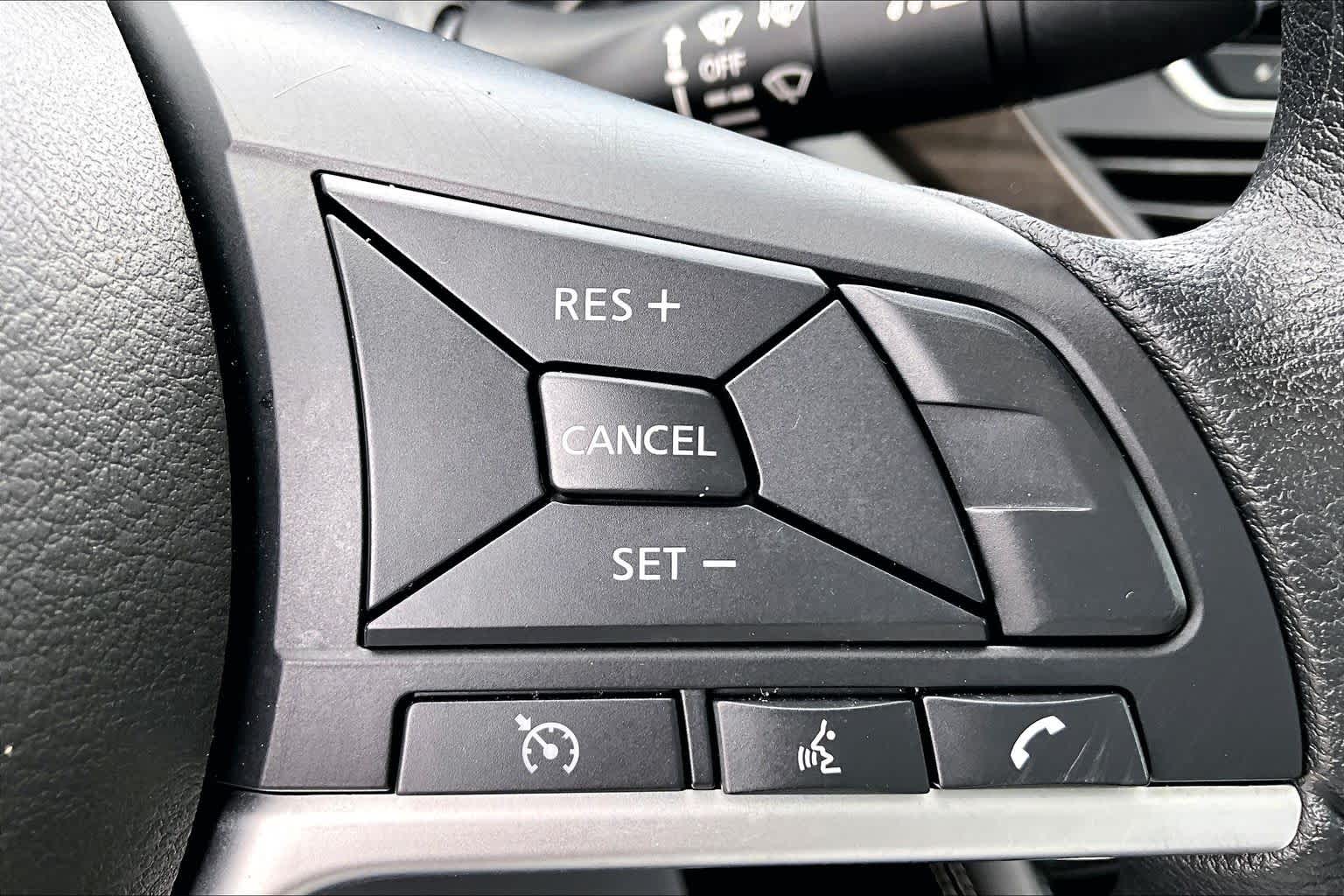 2023 Nissan Altima photo 33 of 35