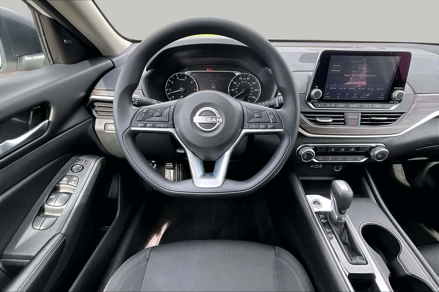 2025 Nissan Altima SV - 5