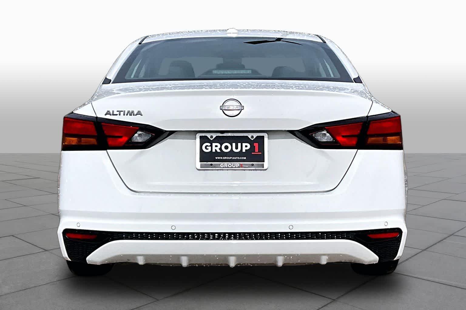 2025 Nissan Altima SV - 4