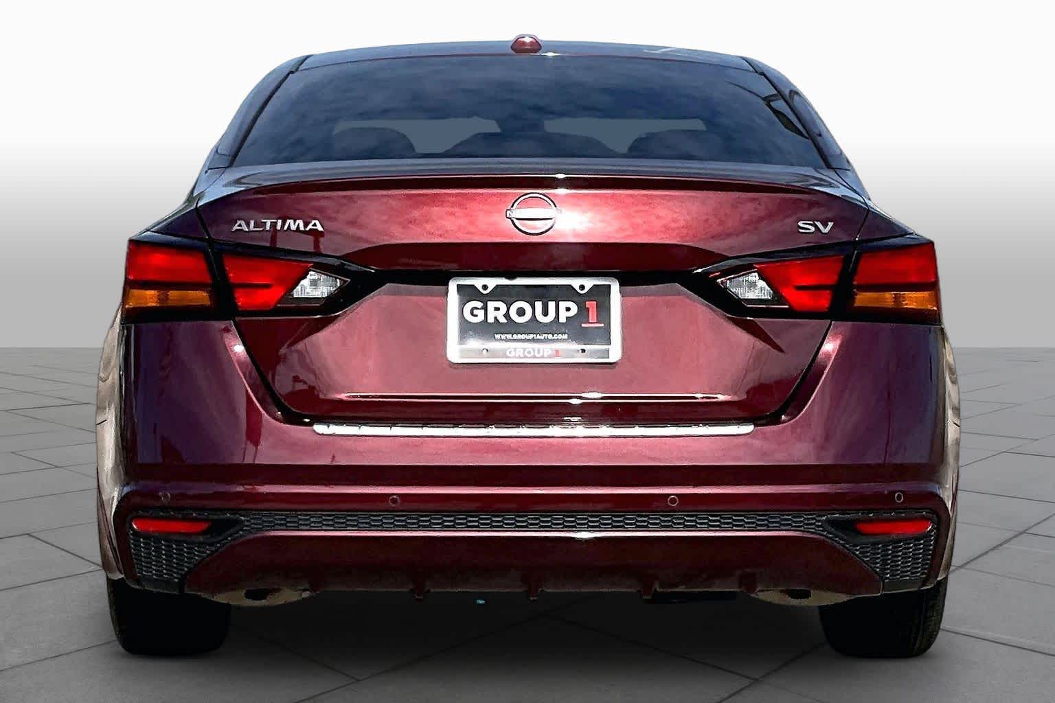 2023 Nissan Altima photo 5 of 35