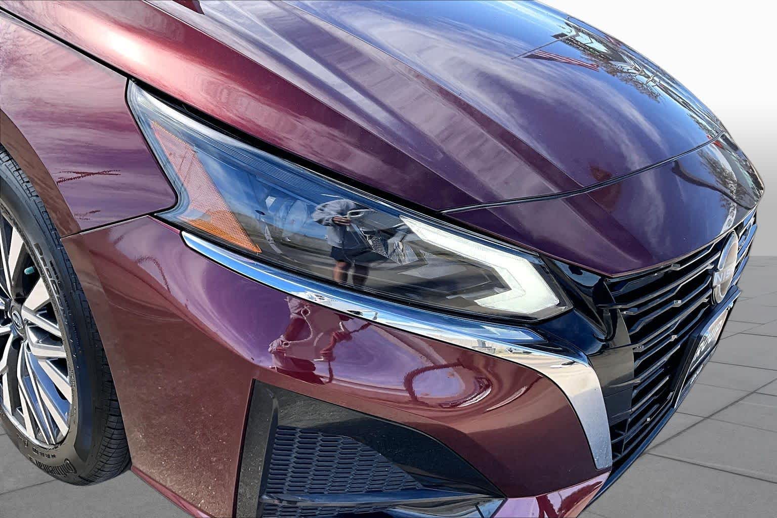 2023 Nissan Altima photo 28 of 35