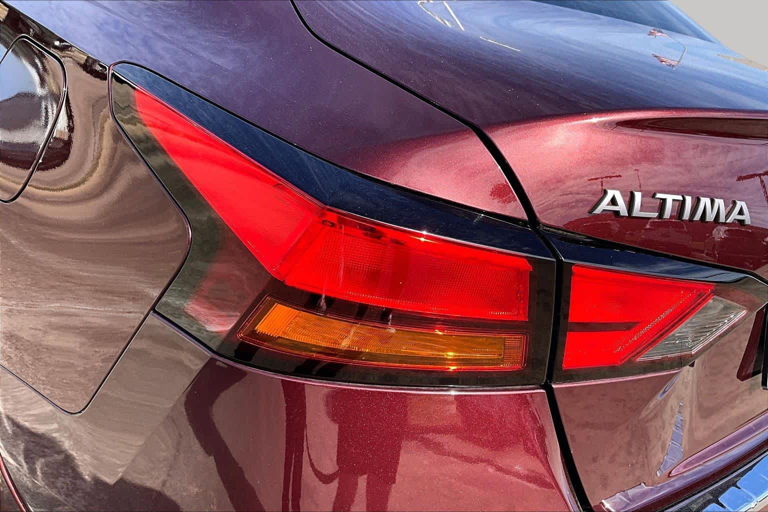 2023 Nissan Altima photo 29 of 35