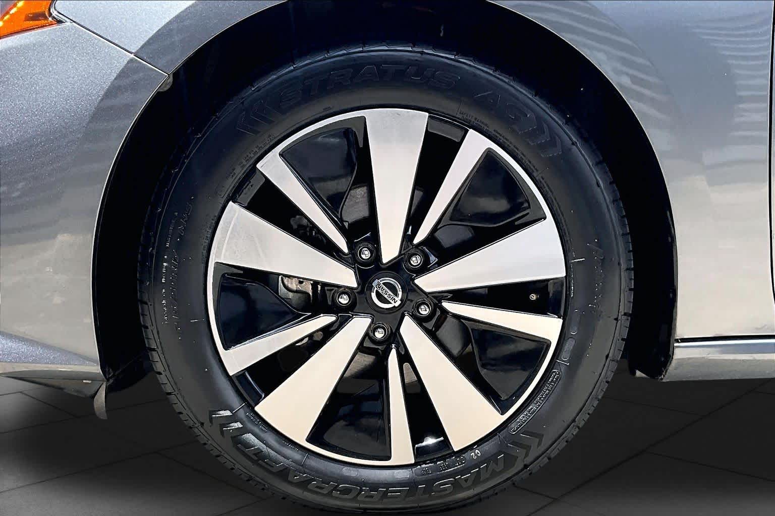 2022 Nissan Altima 2.5 SV Gun Metallic at HGreg Houston