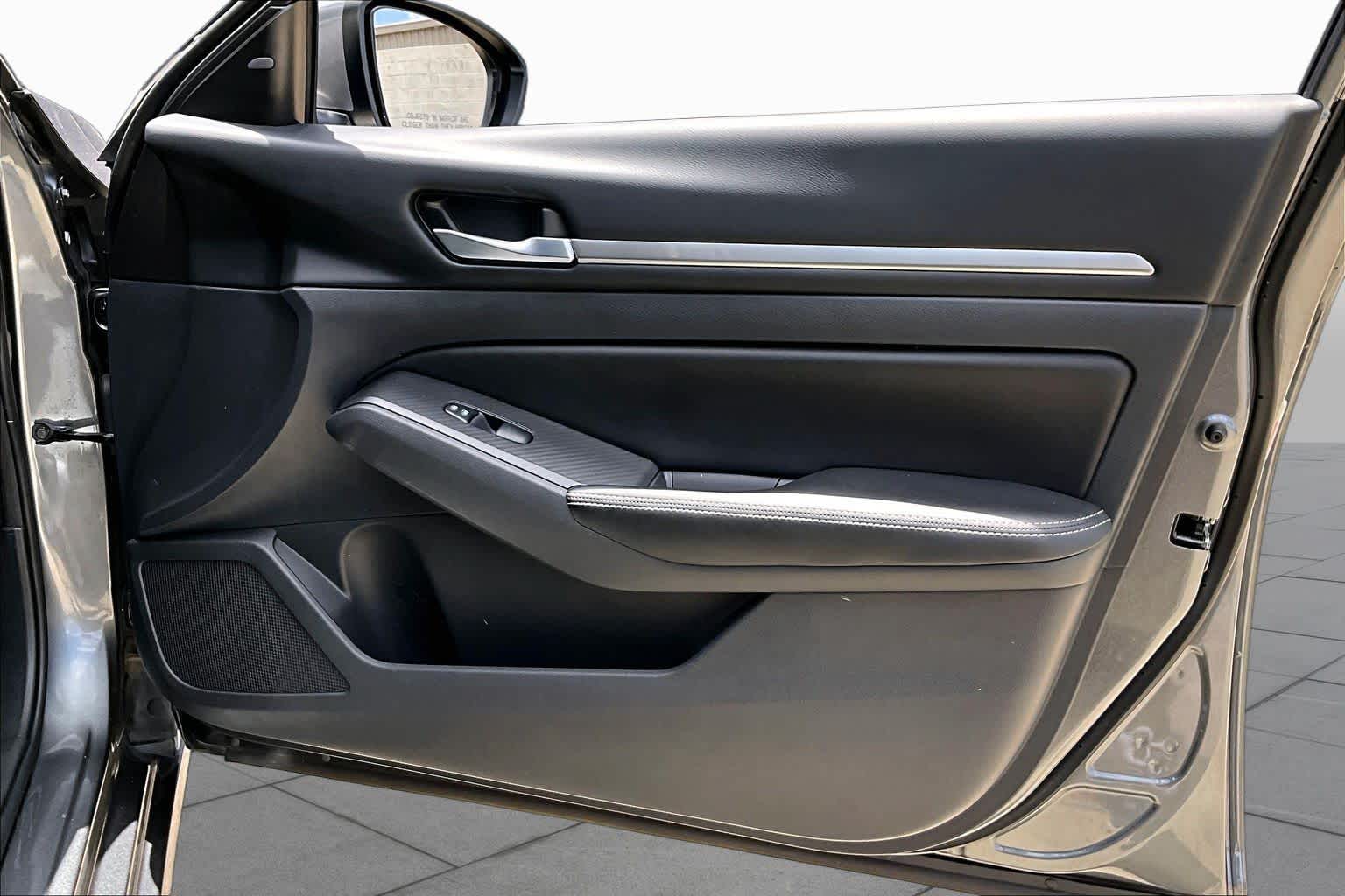 2022 Nissan Altima 2.5 SV Gun Metallic at HGreg Houston