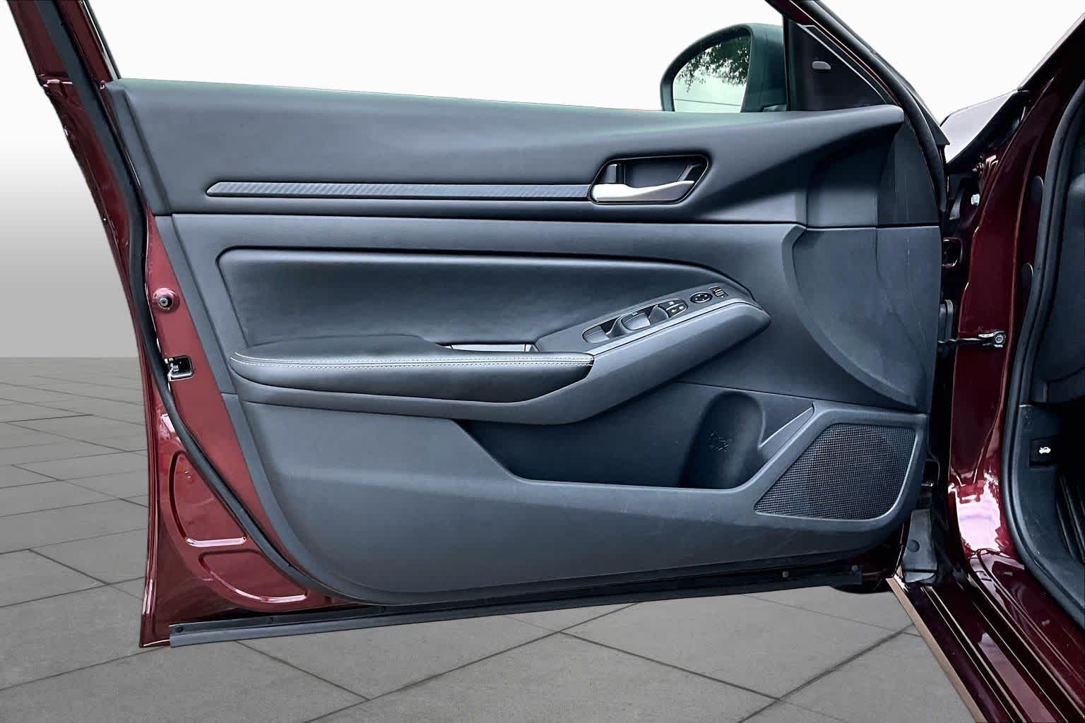 2024 Nissan Altima 2.5 SV Garnet Pearl Metallic at HGreg Houston