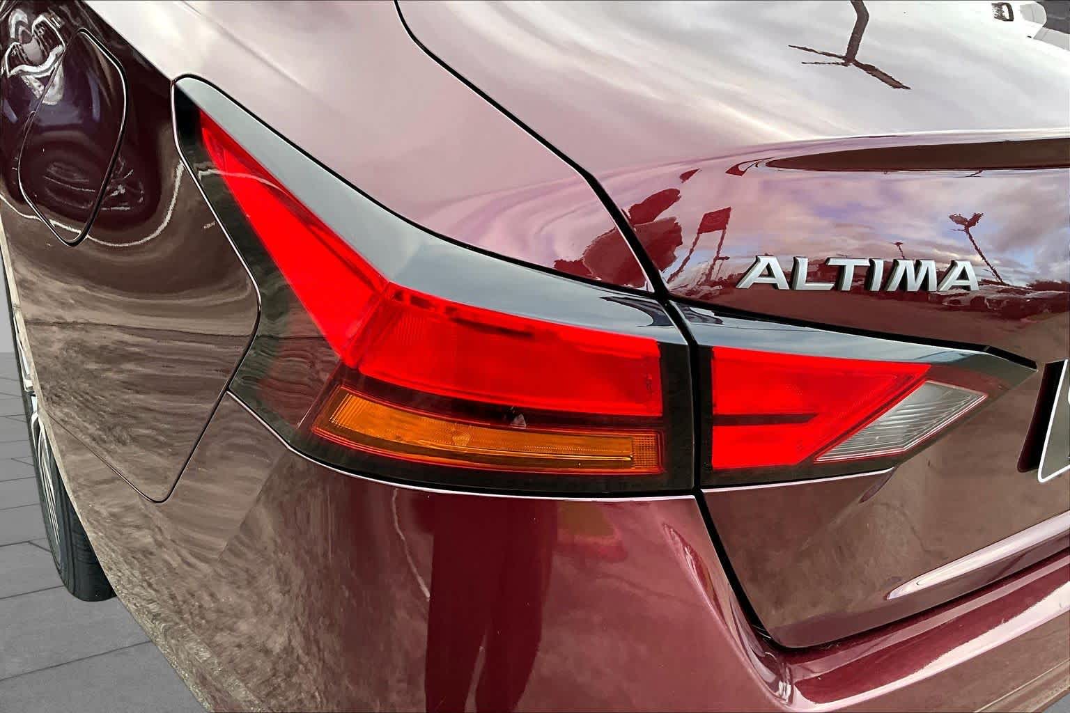 2024 Nissan Altima 2.5 SV Garnet Pearl Metallic at HGreg Houston