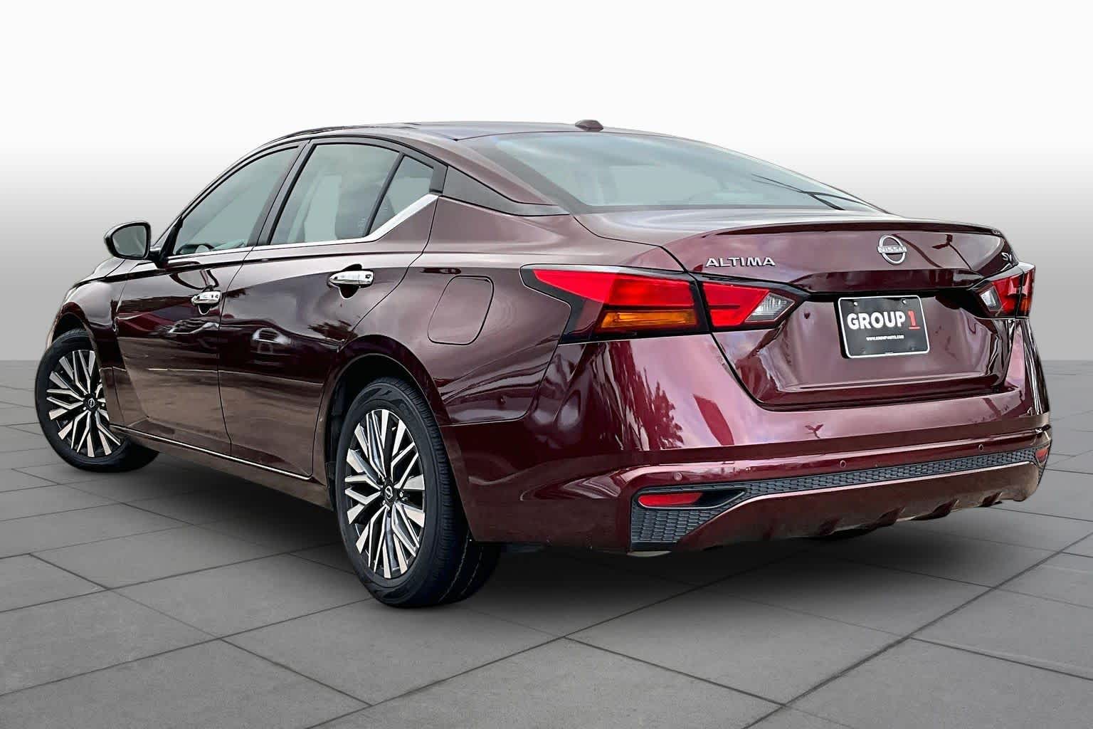 2024 Nissan Altima 2.5 SV Garnet Pearl Metallic at HGreg Houston