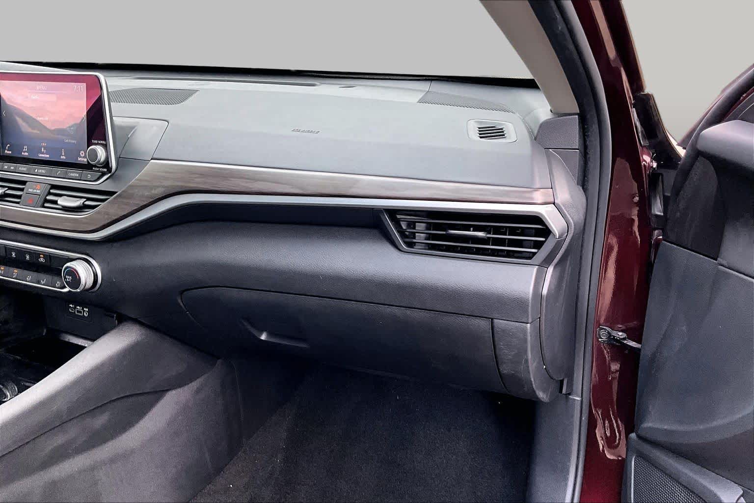 2024 Nissan Altima 2.5 SV Garnet Pearl Metallic at HGreg Houston