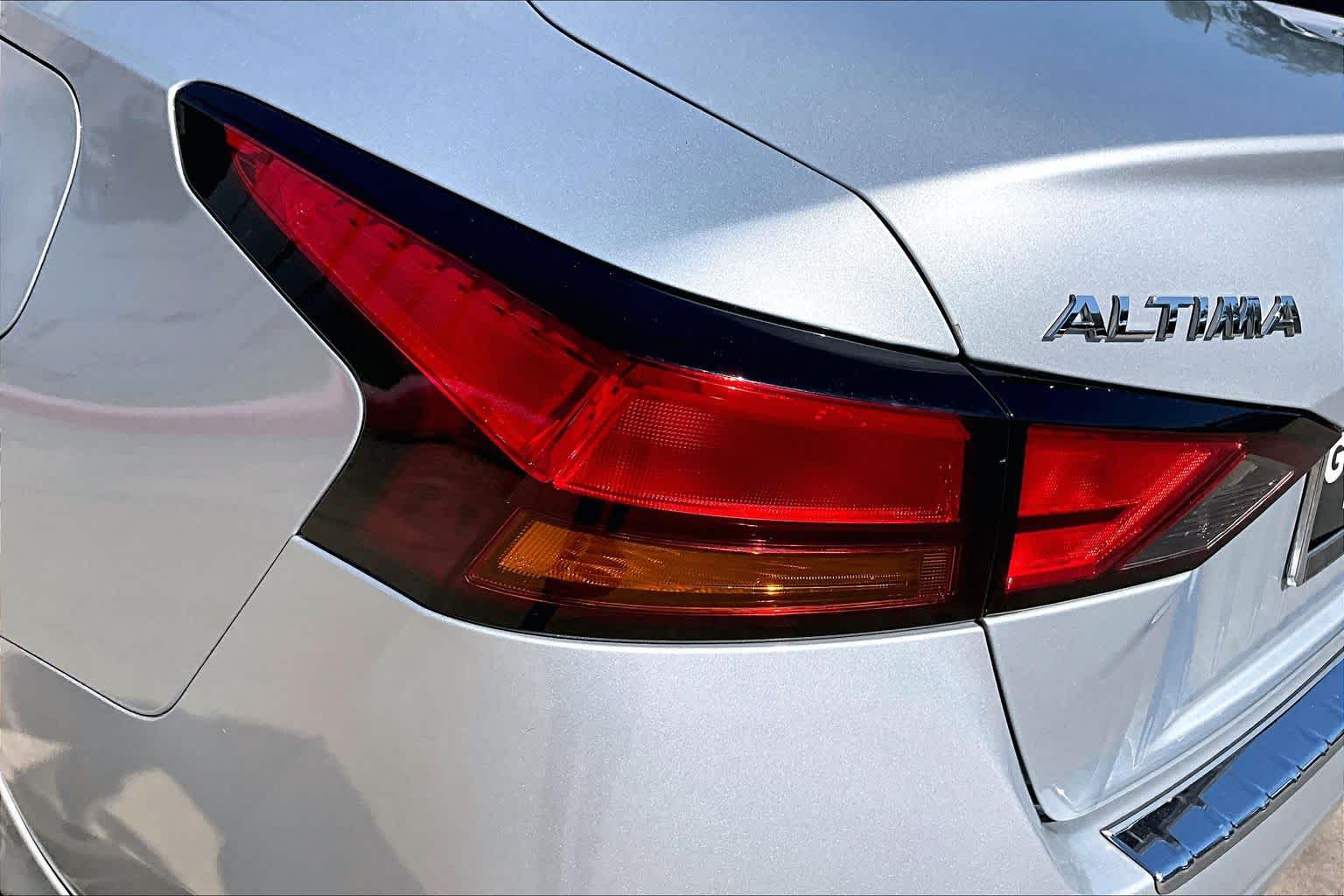2022 Nissan Altima 2.5 SV Brilliant Silver Metallic at Lexus of Clear Lake