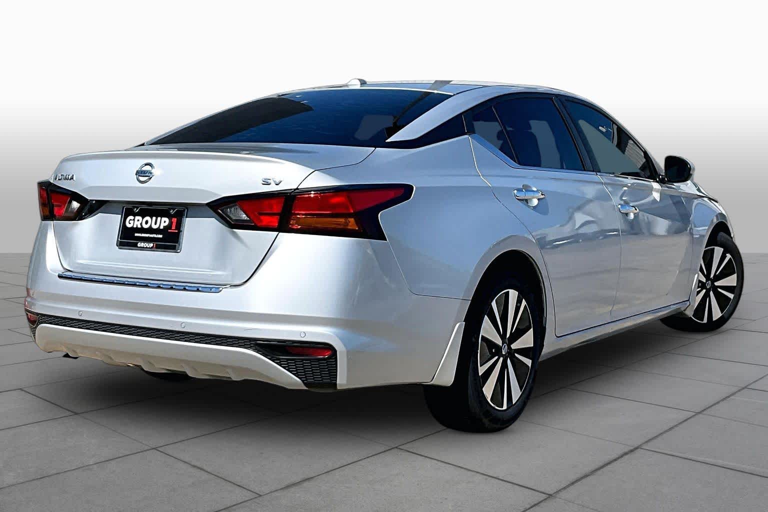 2022 Nissan Altima 2.5 SV Brilliant Silver Metallic at Lexus of Clear Lake