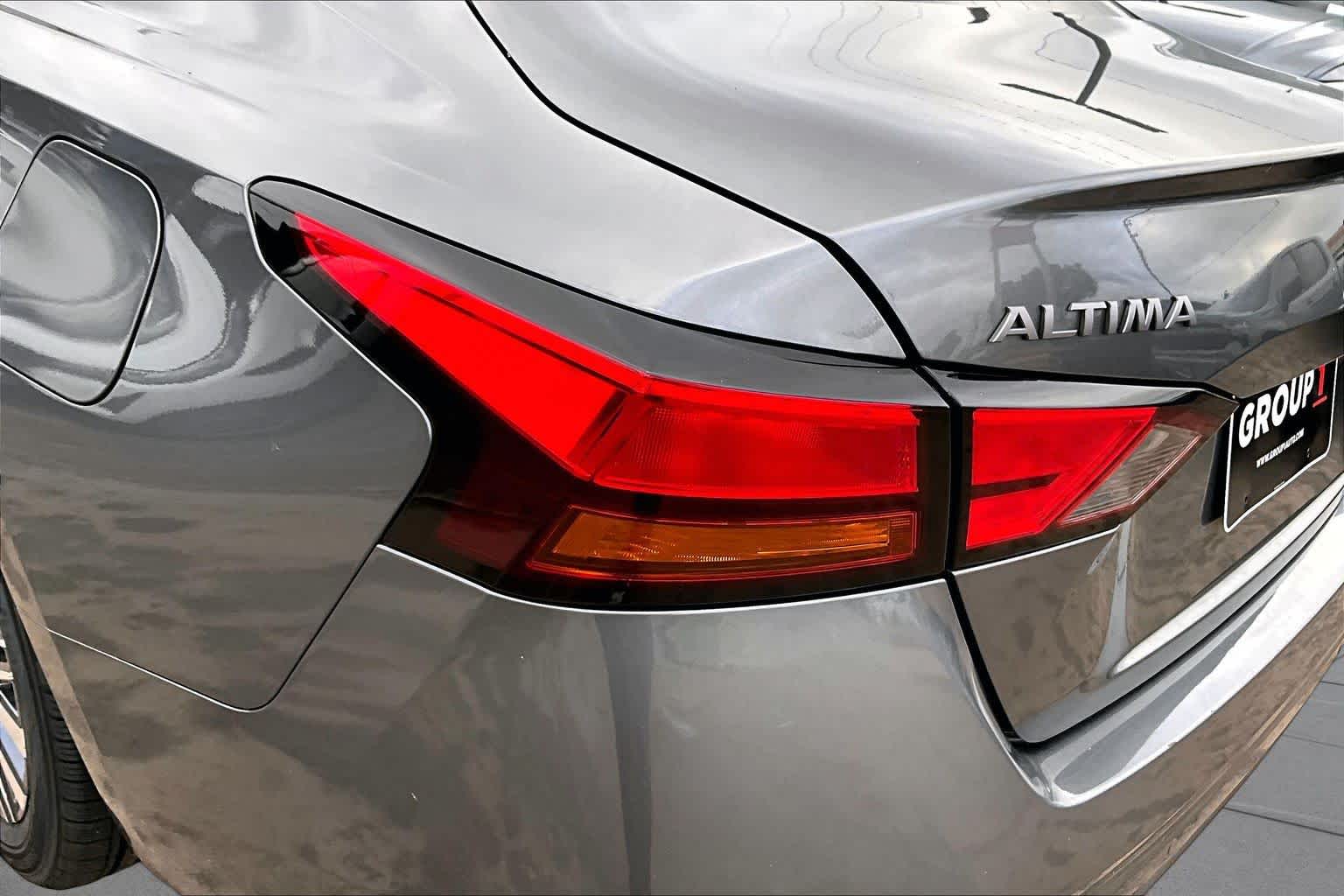 2024 Nissan Altima 2.5 SV Gun Metallic at HGreg Houston