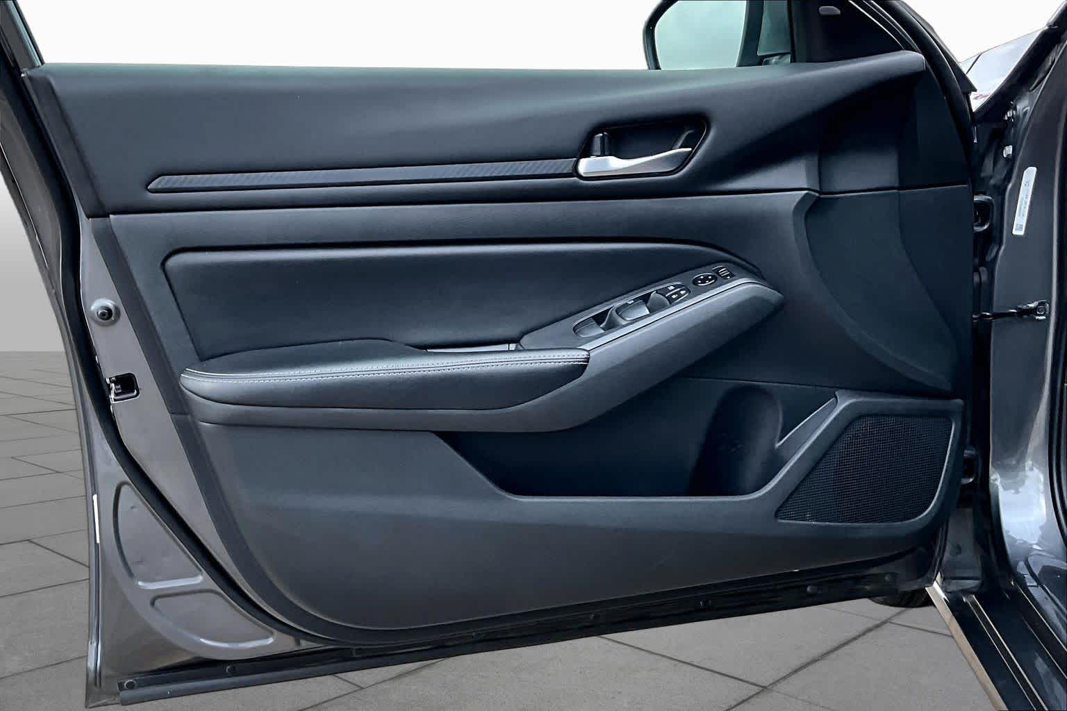 2024 Nissan Altima 2.5 SV Gun Metallic at HGreg Houston