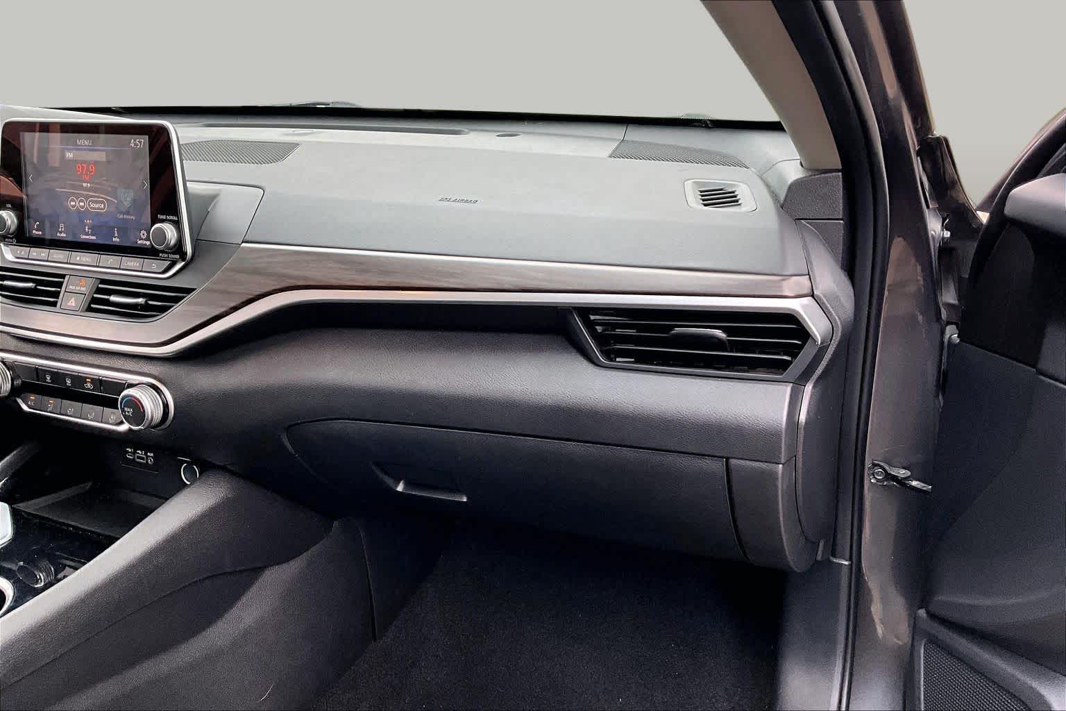 2024 Nissan Altima 2.5 SV Gun Metallic at HGreg Houston