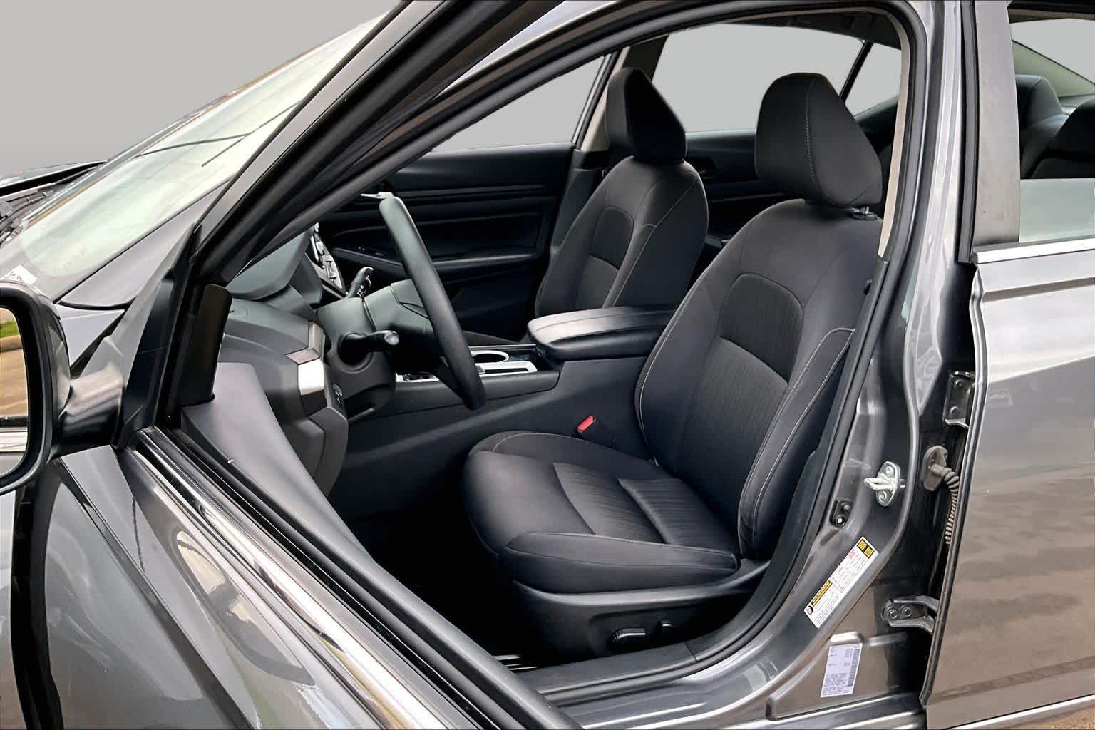 2024 Nissan Altima 2.5 SV Gun Metallic at HGreg Houston