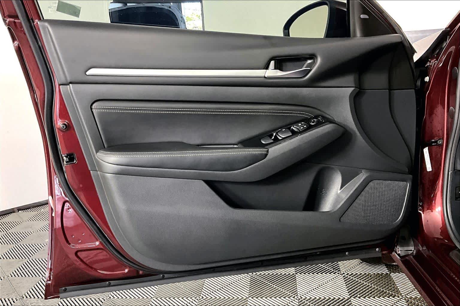 2023 Nissan Altima 2.5 SL Garnet Pearl Metallic at BMW of West Houston