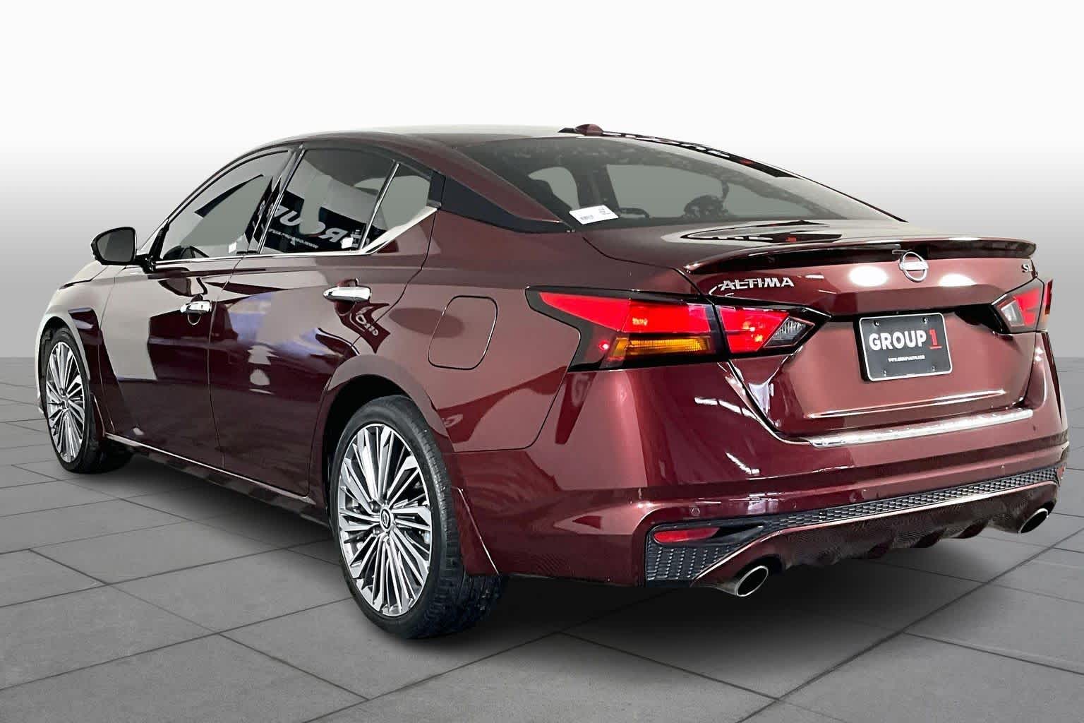 2023 Nissan Altima 2.5 SL Garnet Pearl Metallic at BMW of West Houston