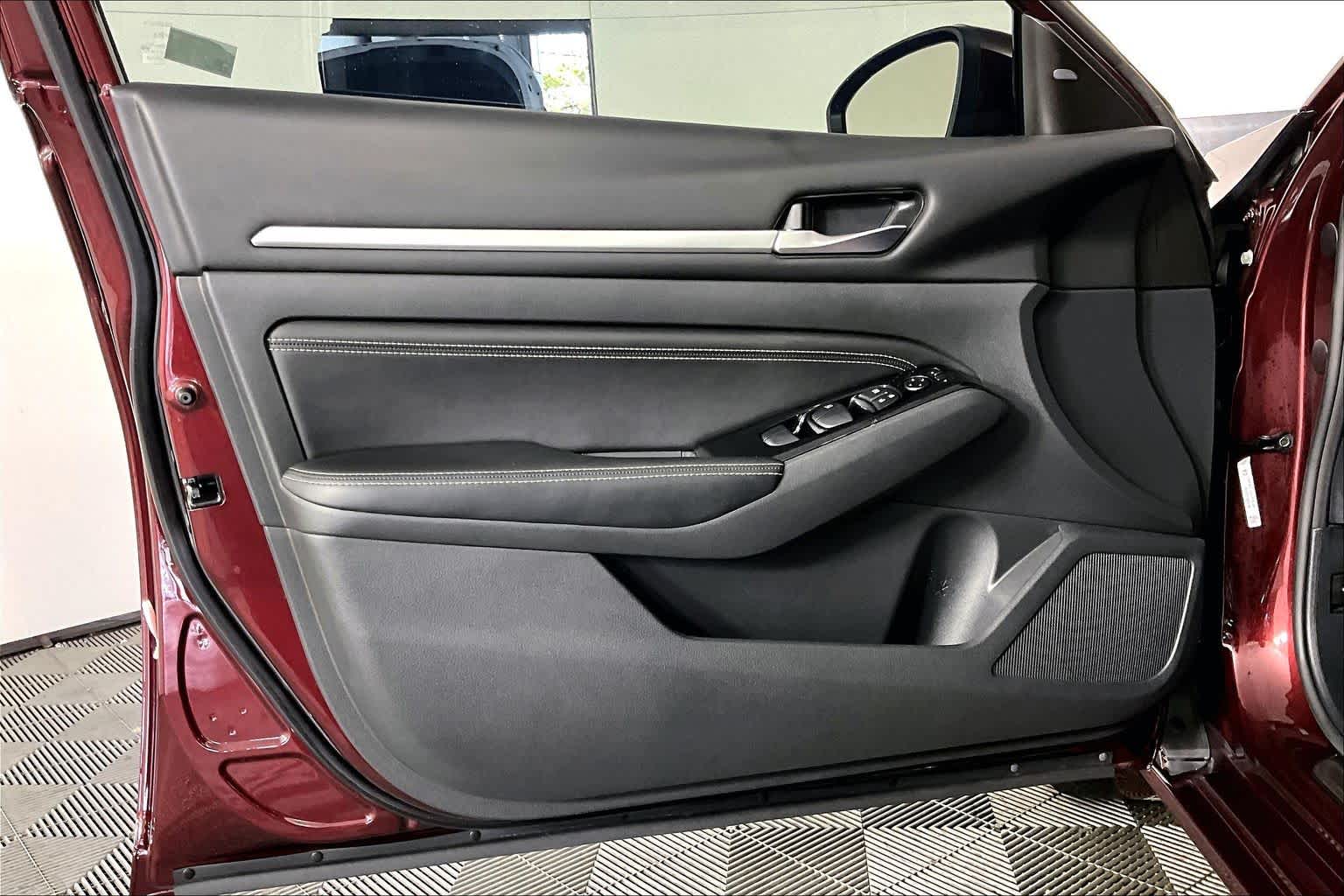 2023 Nissan Altima 2.5 SL Garnet Pearl Metallic at Honda of Clear Lake