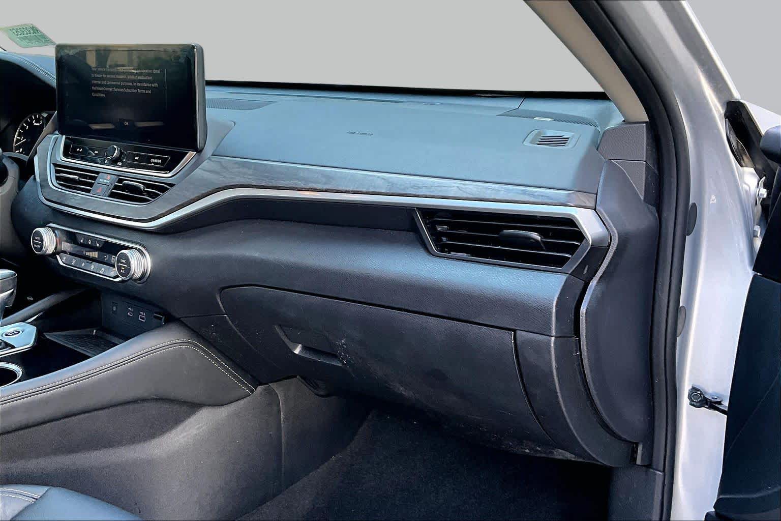 2024 Nissan Altima 2.5 SL Brilliant Silver Metallic at Sterling McCall Nissan