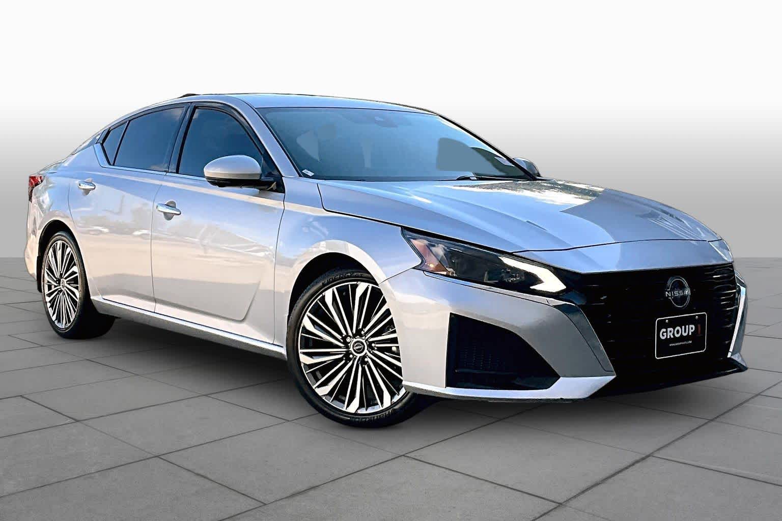 2024 Nissan Altima 2.5 SL Brilliant Silver Metallic at Sterling McCall Nissan