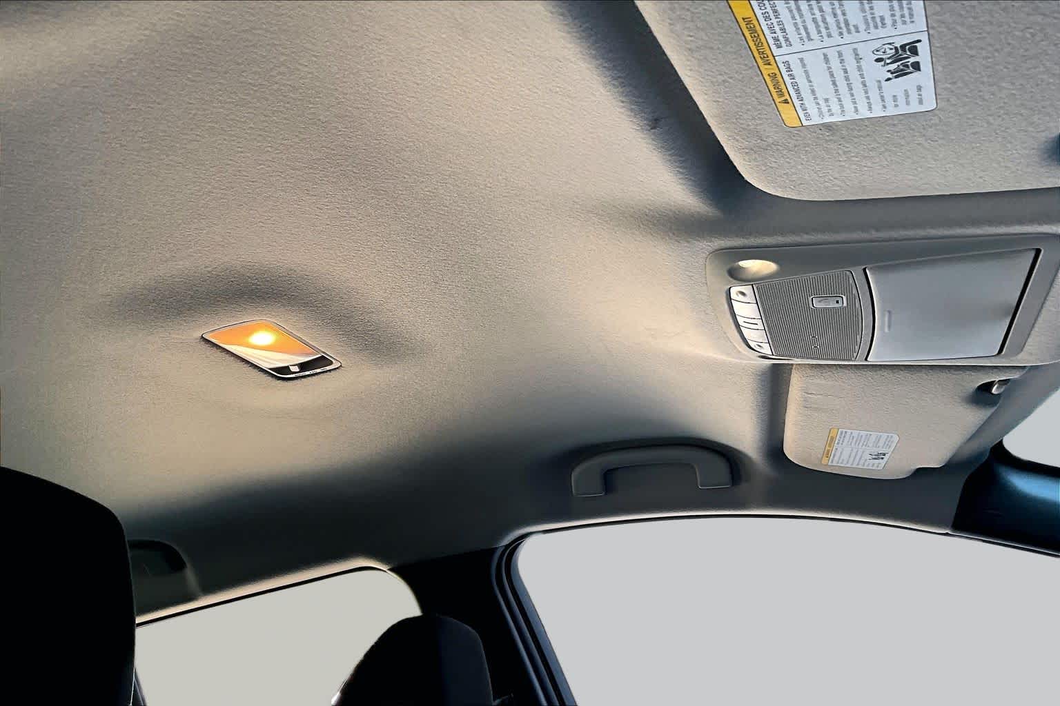 2024 Nissan LEAF photo 12 of 33