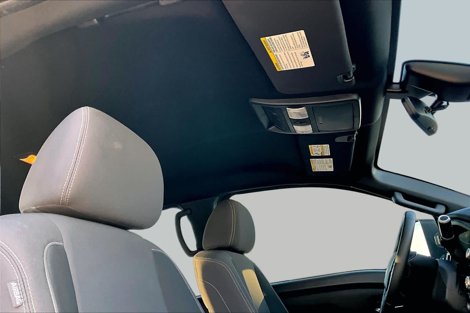 2023 Nissan Titan SV Glacier White at Beck & Masten Kia