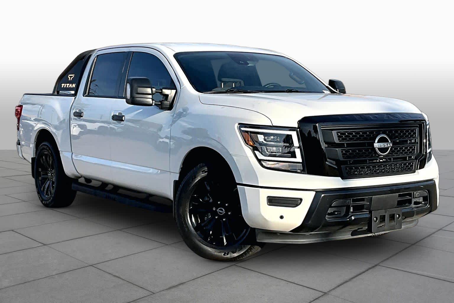 2023 Nissan Titan SV Glacier White at Beck & Masten Kia