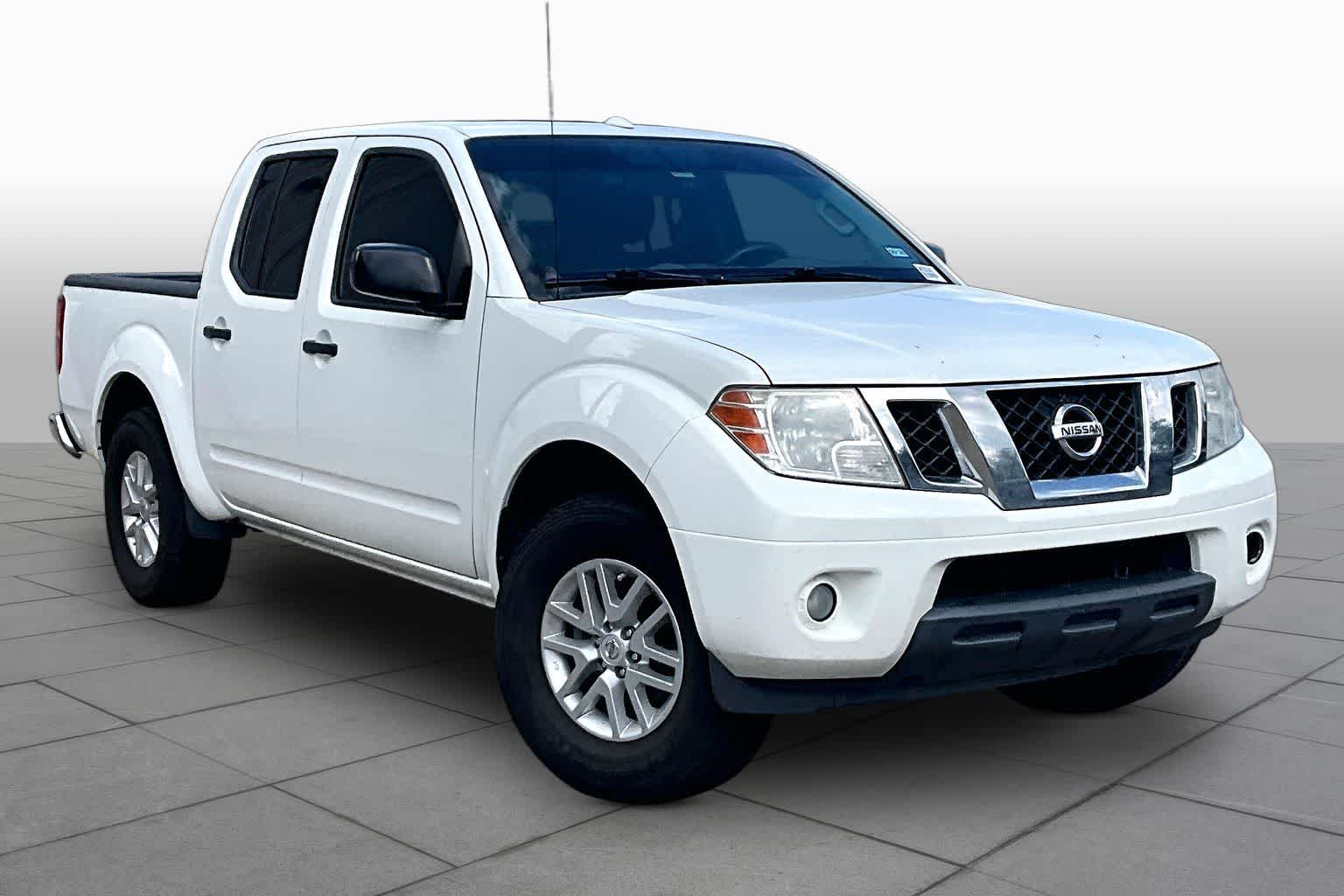 2016 Nissan Frontier SV Glacier White at AutoNation USA Houston