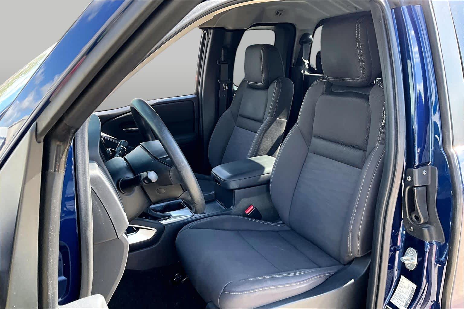 2022 Nissan Frontier SV - 7