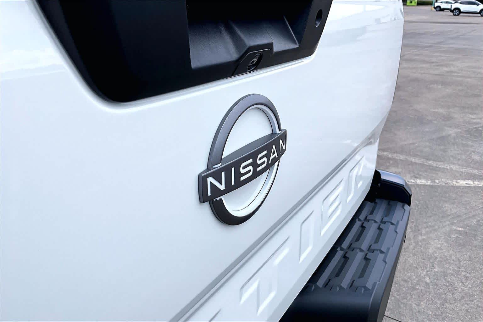 2027 Nissan Frontier photo 7 of 19