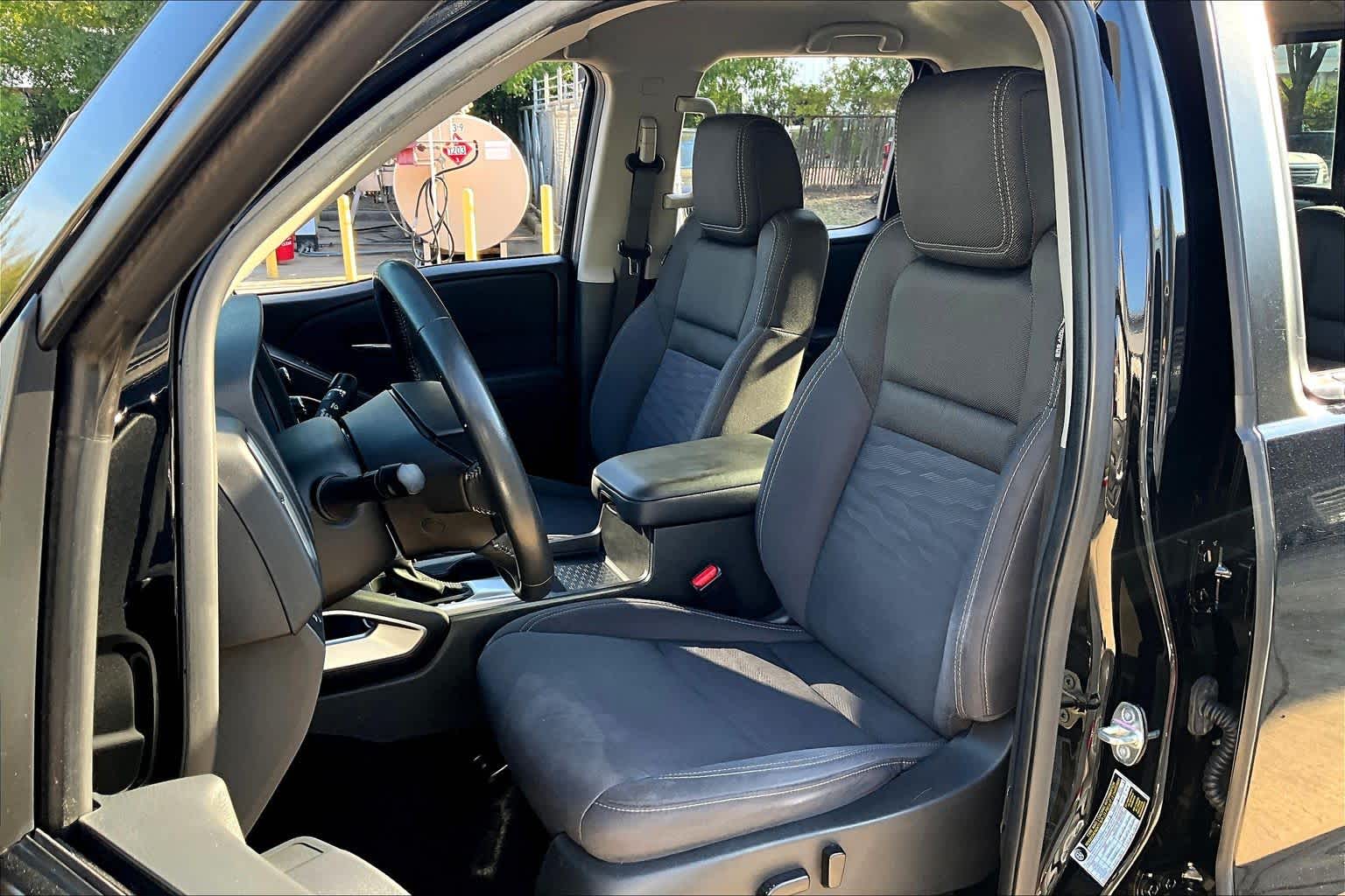 2023 Nissan Frontier SV Super Black at Sterling McCall Nissan