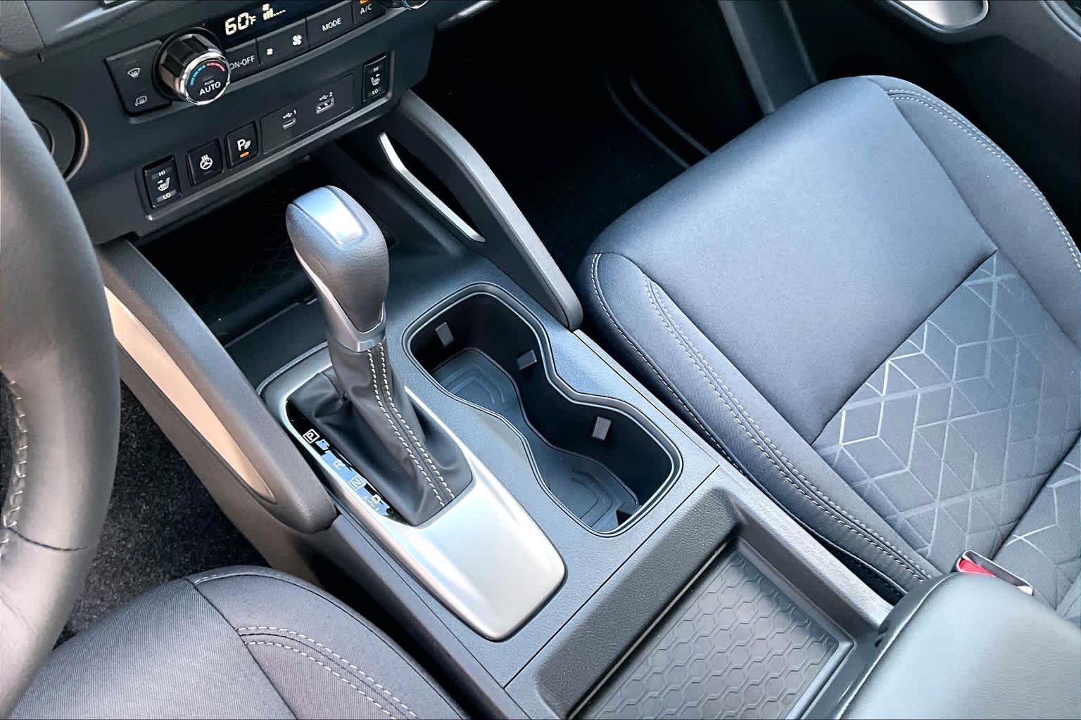 2027 Nissan Frontier photo 11 of 20