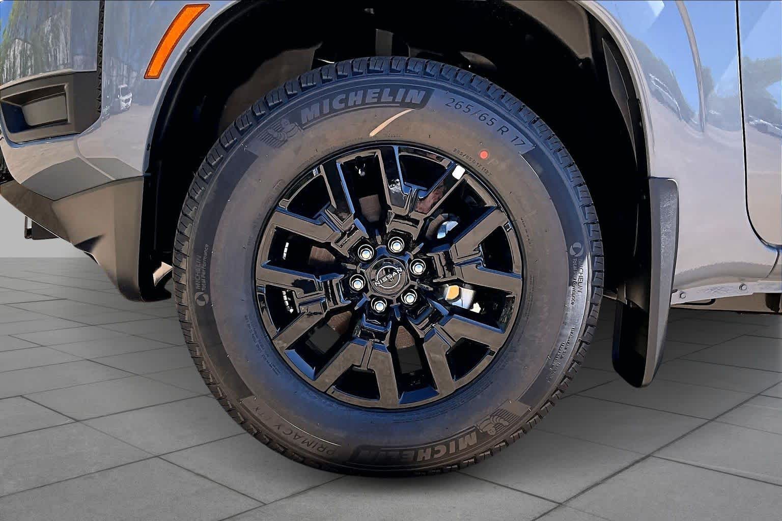 2026 Nissan Frontier SV - 8