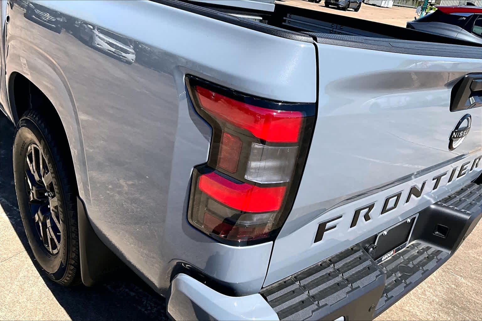 2026 Nissan Frontier SV - 11