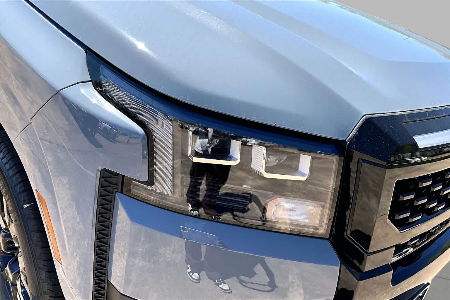 2026 Nissan Frontier SV Boulder Gray Pearl at Sterling McCall Nissan