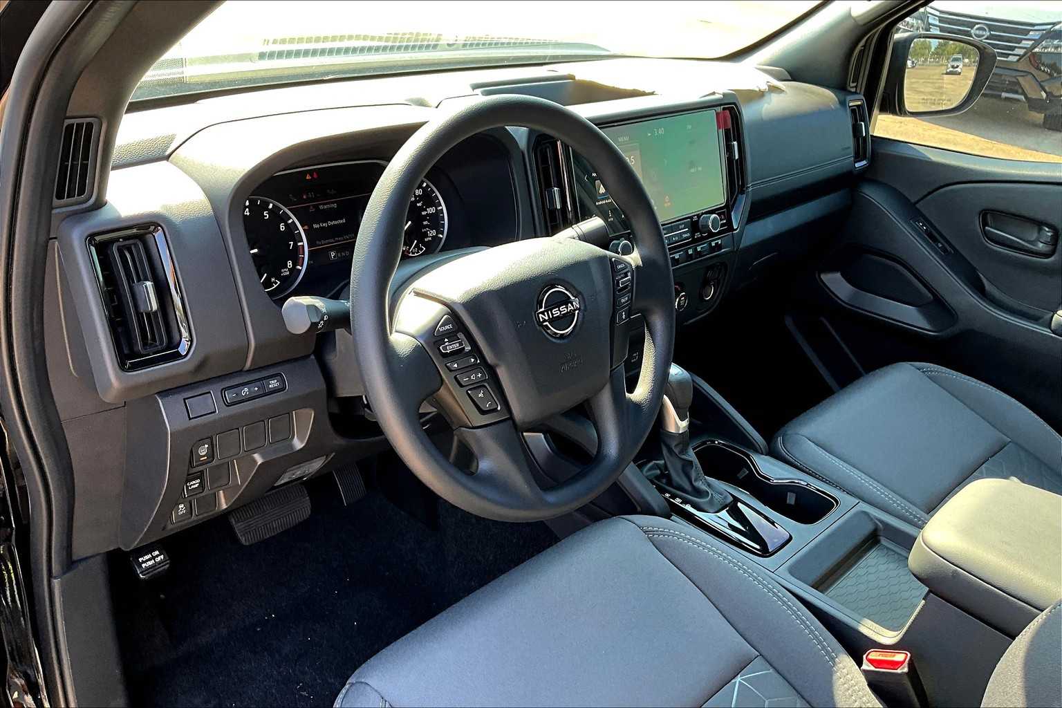 2026 Nissan Frontier SV - 9