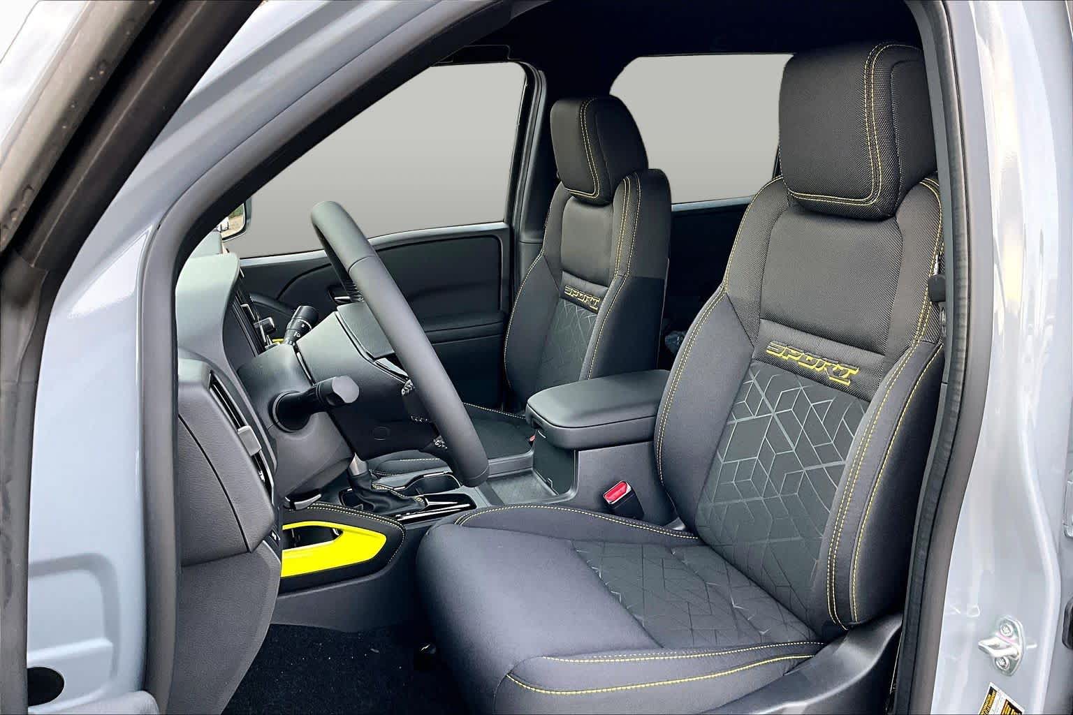 2027 Nissan Frontier photo 18 of 22