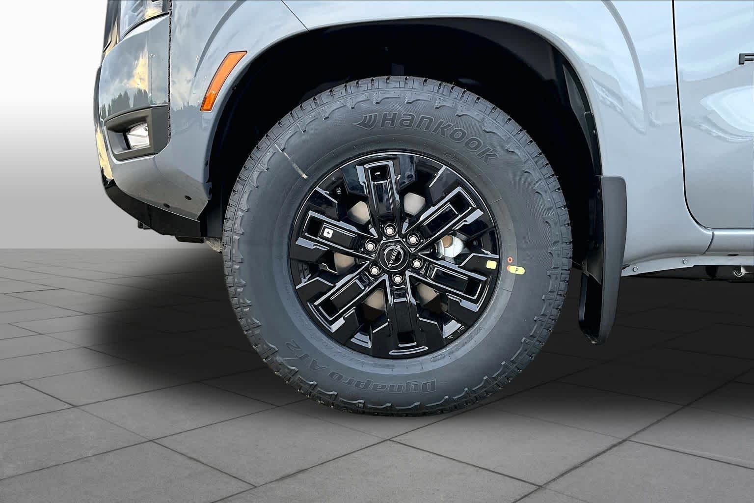 2027 Nissan Frontier photo 9 of 22