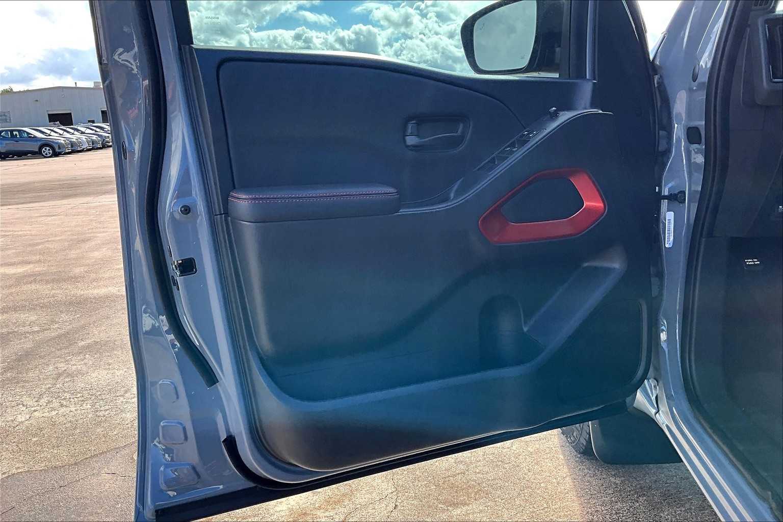 2026 Nissan Frontier PRO-X Boulder Gray Pearl at Sterling McCall Nissan