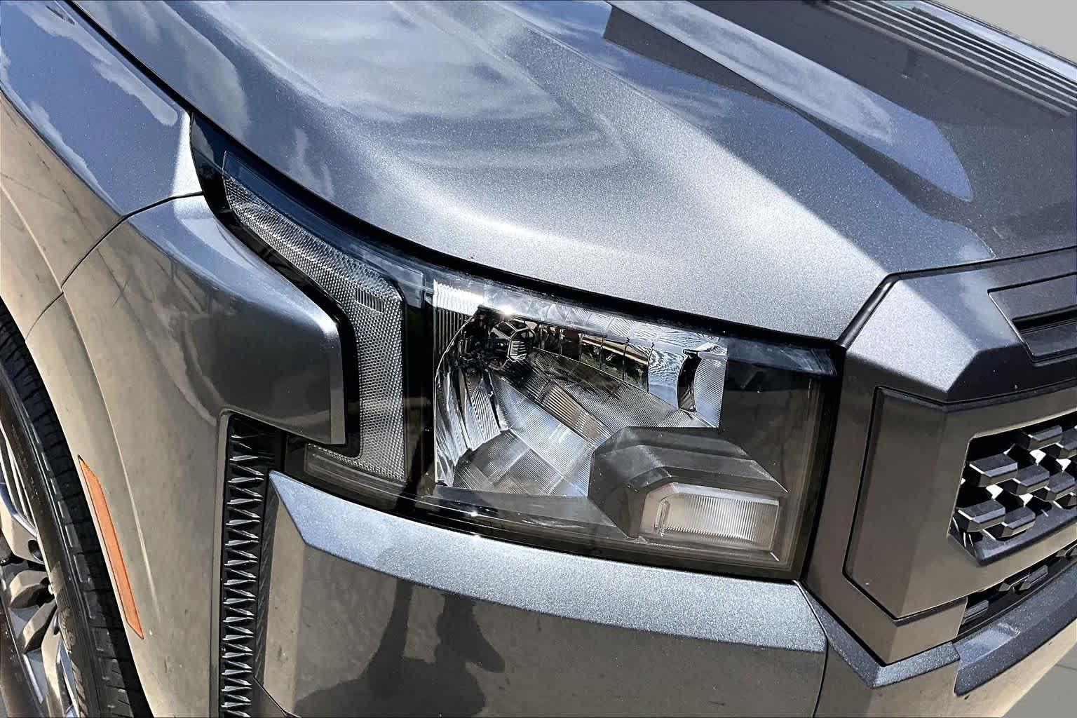 2025 Nissan Frontier SV Gun Metallic at Beck & Masten Kia