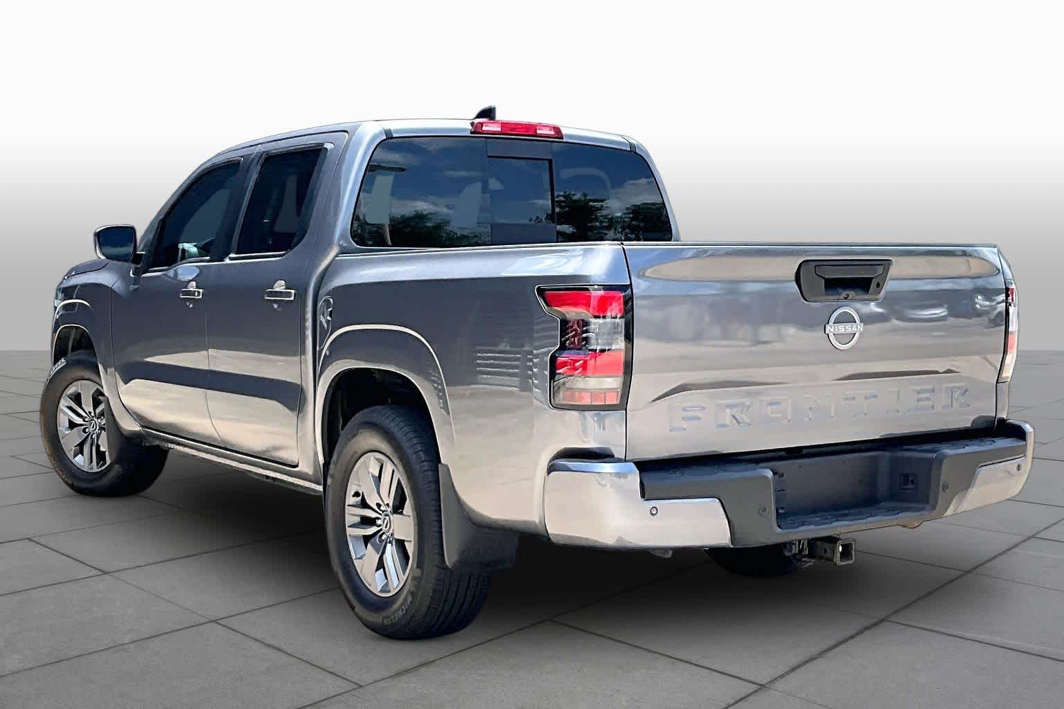 2025 Nissan Frontier SV Gun Metallic at Beck & Masten Kia